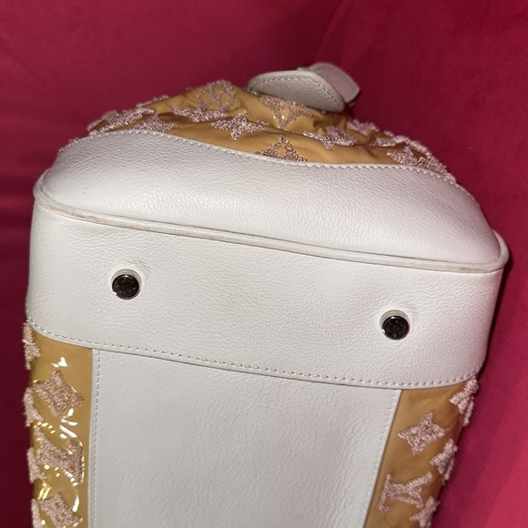 Louis Vuitton Limited Edition Rose Monogram Bouclettes Speedy Round Bag - Picture 9 of 16